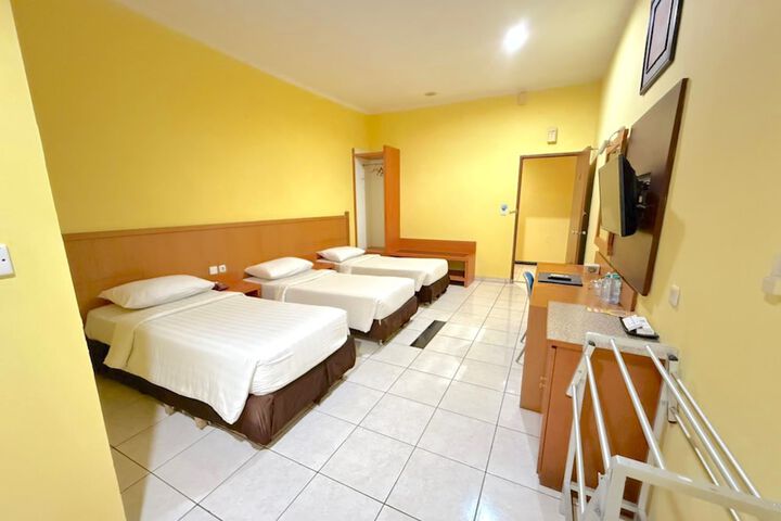 Room 35 of 59