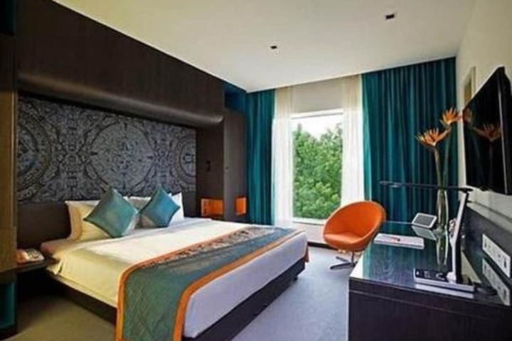 Room 5 of 21