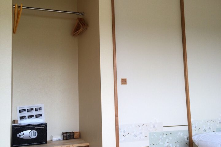 Room 14 of 35