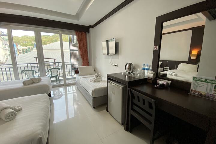 Room 35 of 95