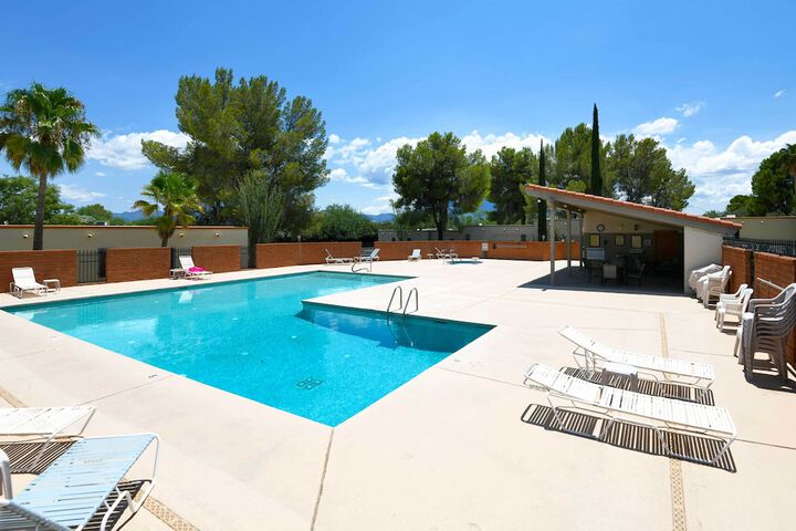 Pool 12 of 24