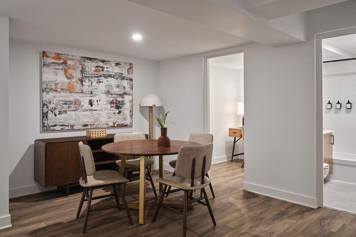 Room 10 of 44