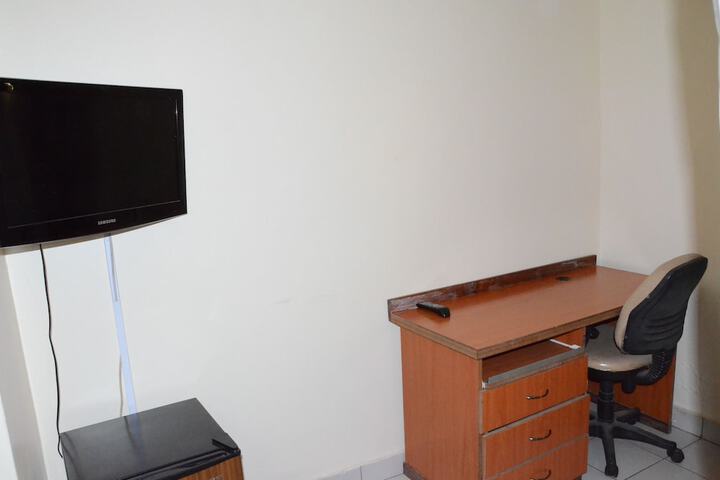 Room 12 of 38