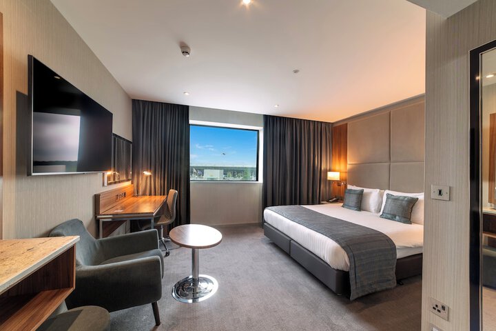 Room 14 of 74