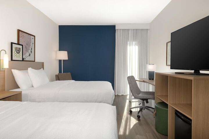 Room 6 of 24