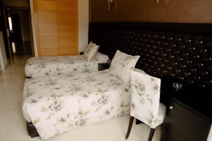 Room 19 of 36
