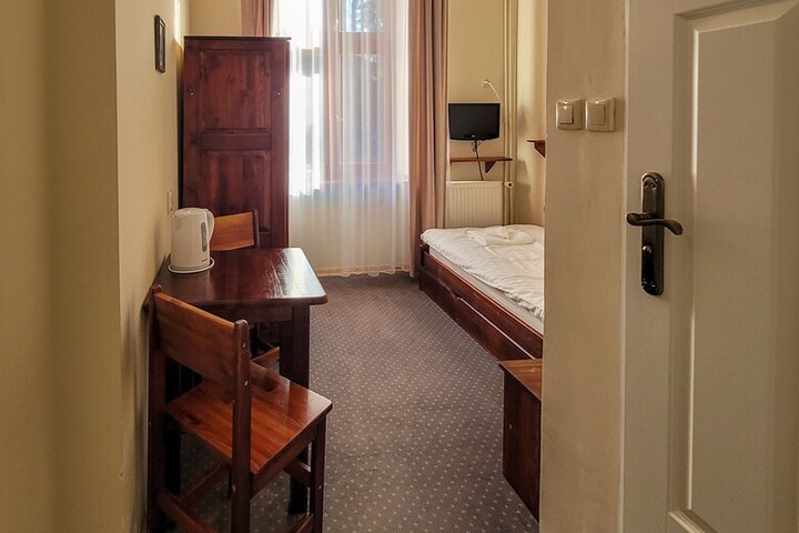 Room 3 of 55
