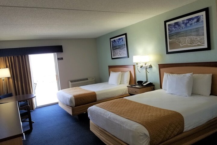 Room 3 of 66