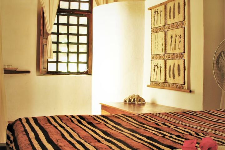 Room 16 of 99