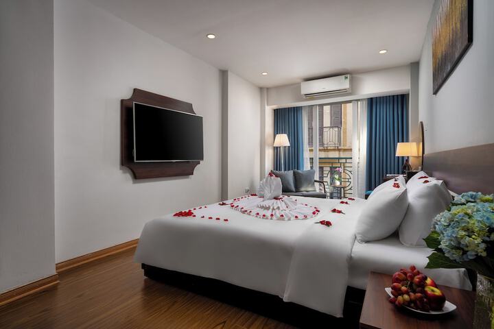 Room 9 of 40