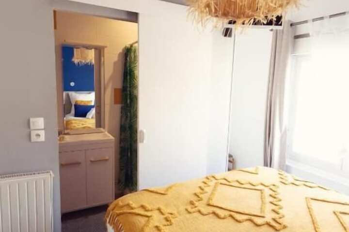 Room 63 of 148