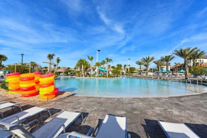 Pool 136 of 216