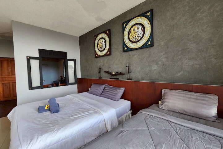 Room 15 of 23
