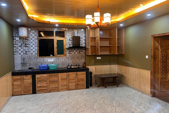Room 15 of 21