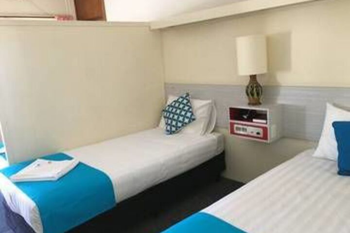 Room 46 of 71