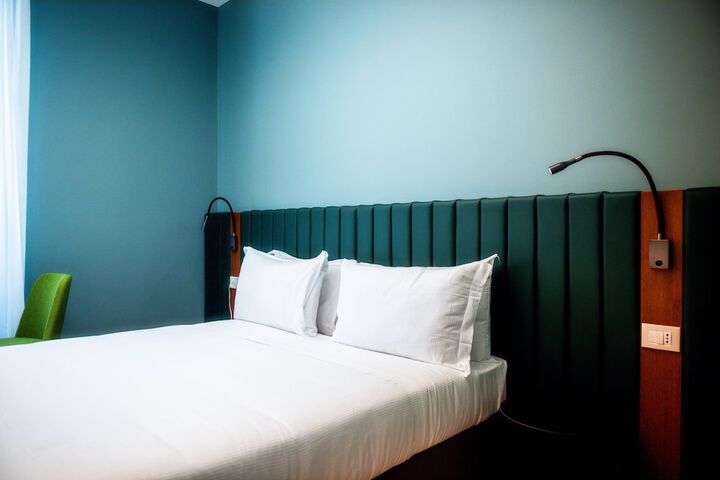 Room 73 of 188