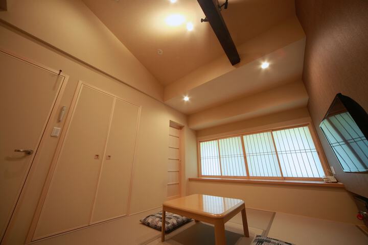 Room 25 of 83