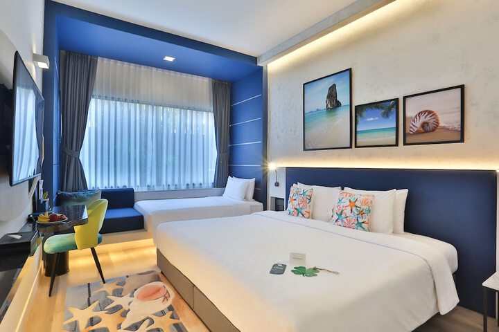 Room 37 of 158