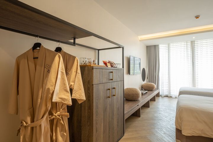 Room 21 of 53