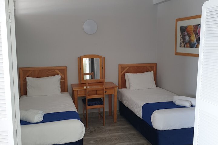 Room 8 of 42