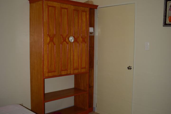 Room 5 of 37