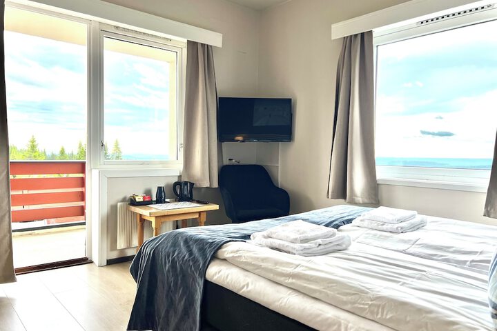Room 34 of 127
