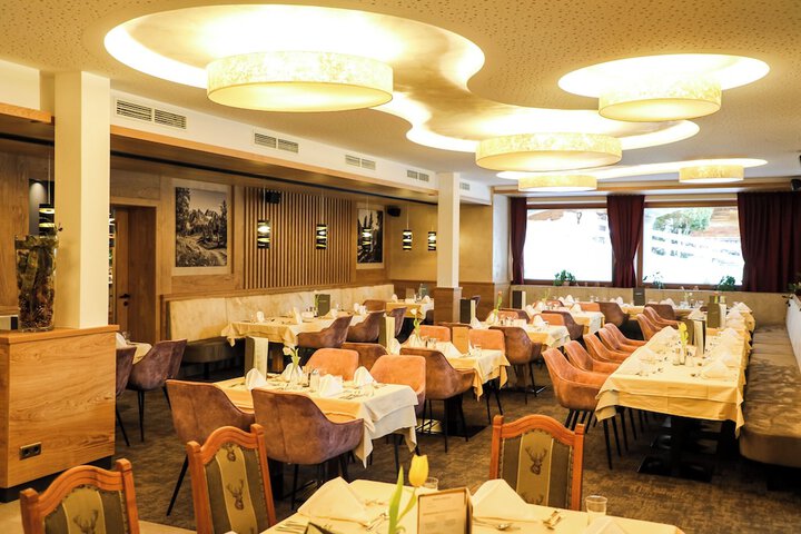 Dining Photos