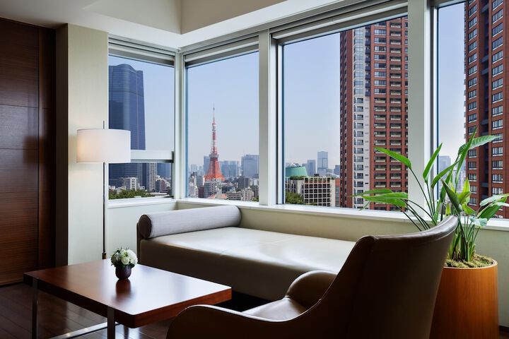 Room 74 of 216