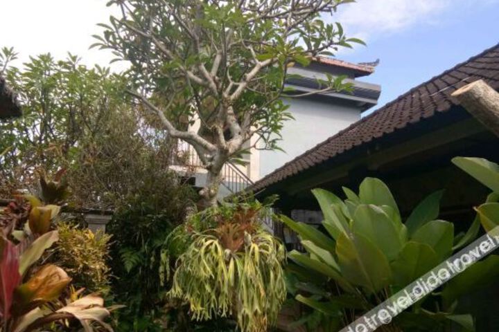Pande House