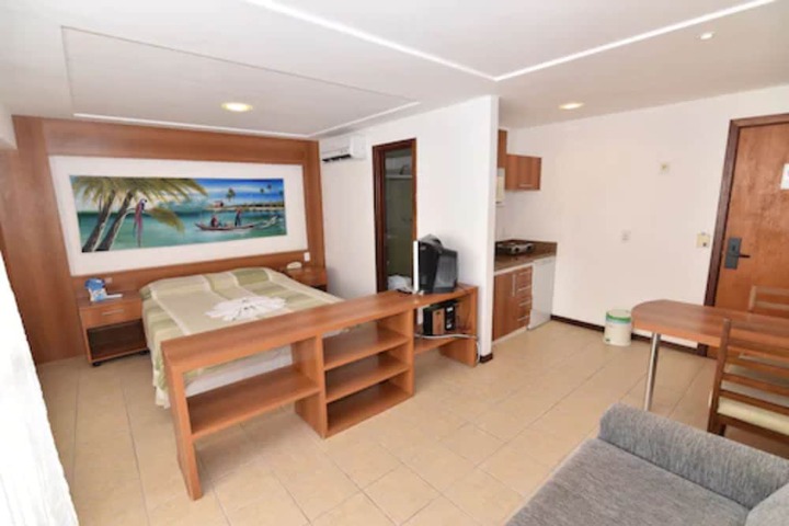 Room 3 of 28