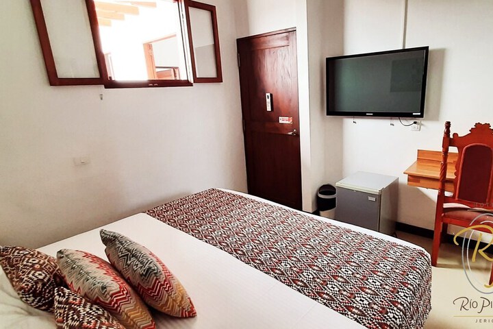 Room 12 of 46