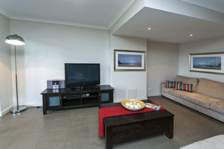 Room 28 of 36