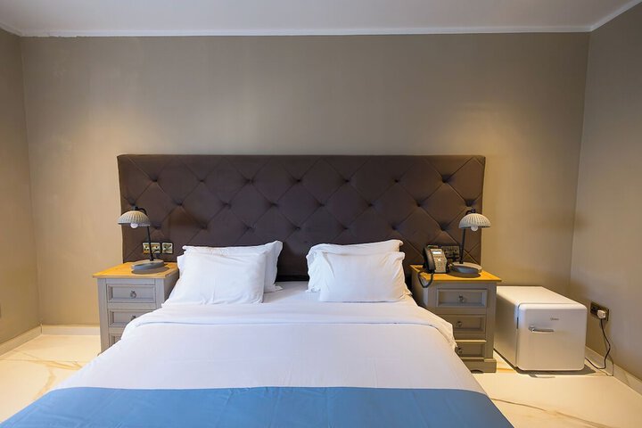 Room 14 of 117