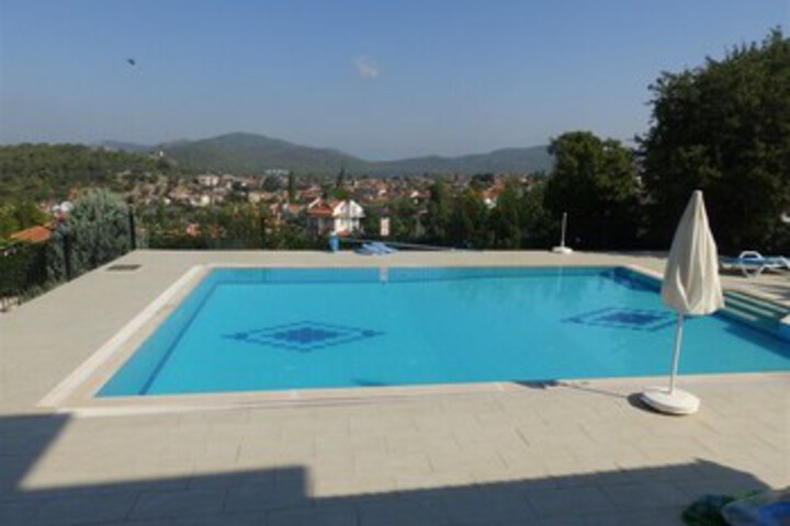 Pool 57 of 66