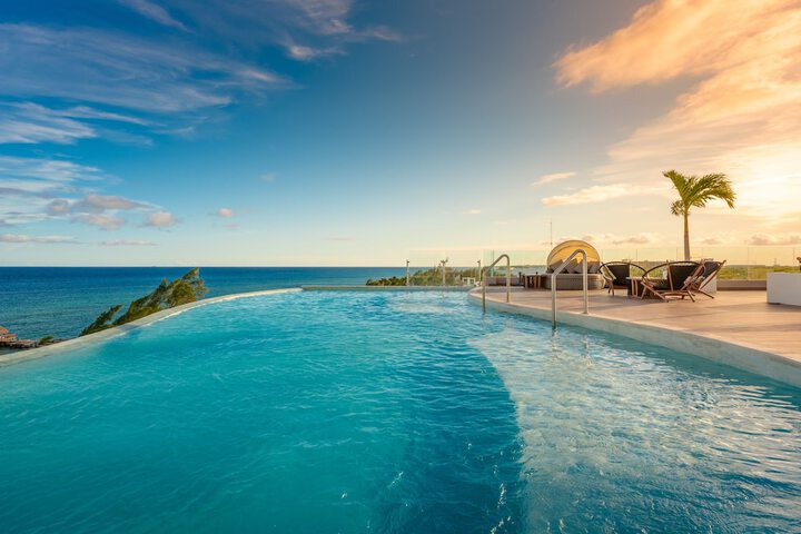 Pool 44 of 68