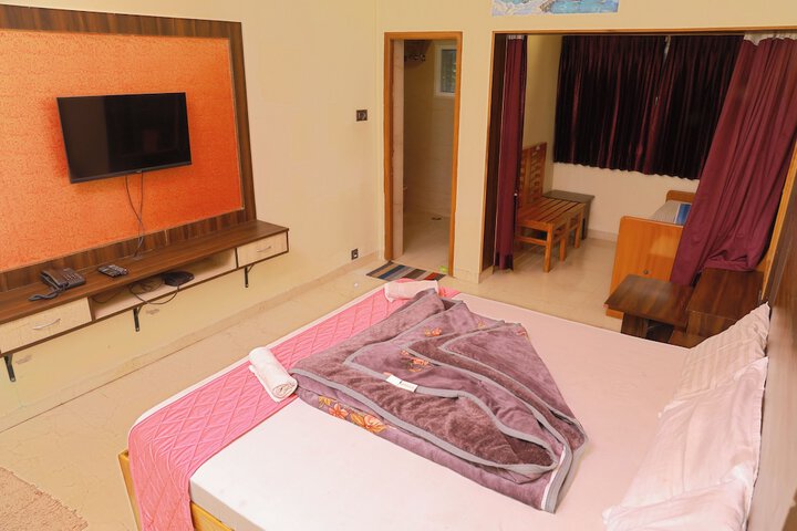 Room 32 of 84