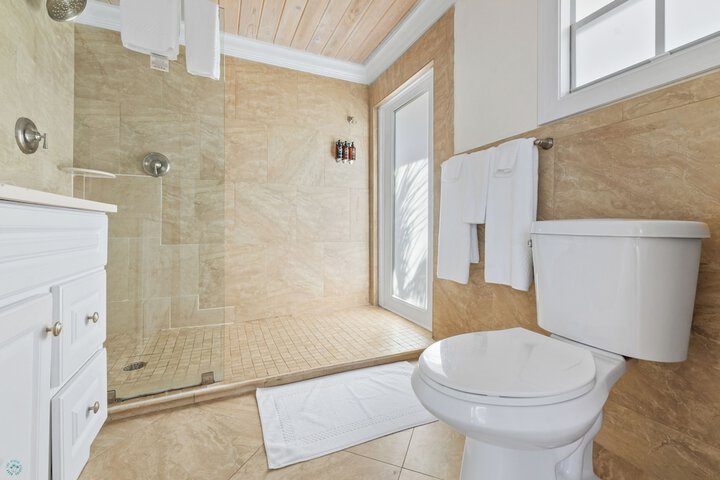 Clean Restrooms