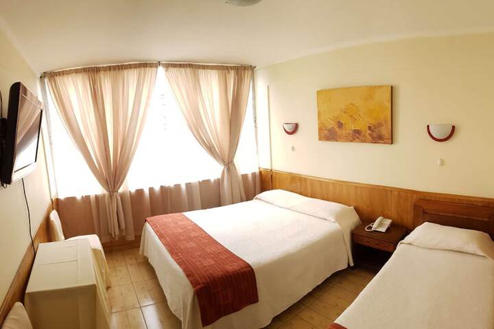 Room 9 of 20