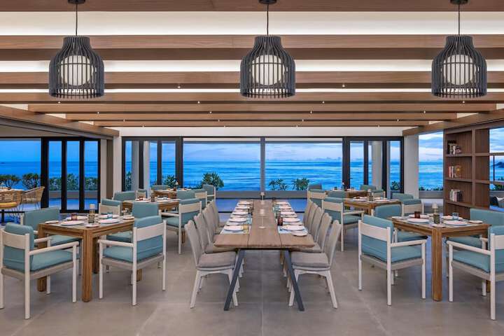 Dining 53 of 75