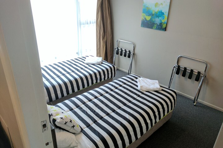 Room 10 of 52