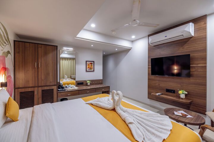 Room 8 of 27