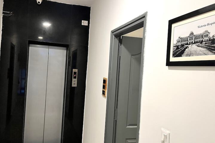 Room 53 of 66