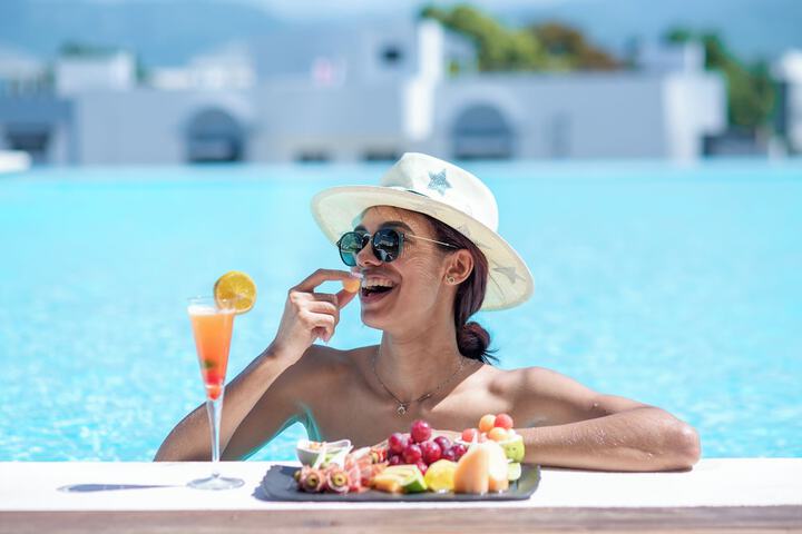 Pool Hotel