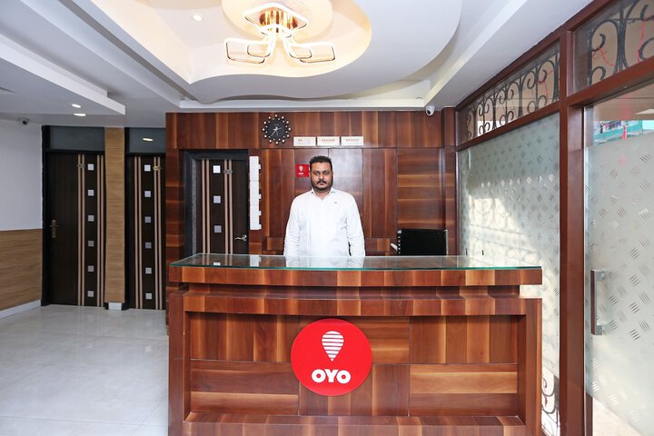OYO 10263 HOTEL GRAND NISHAT