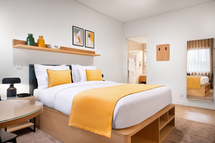 Room 20 of 84