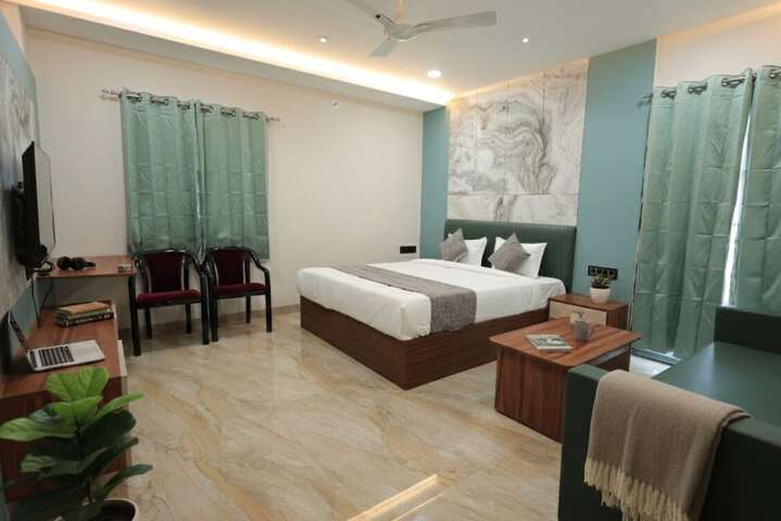 Room 19 of 42