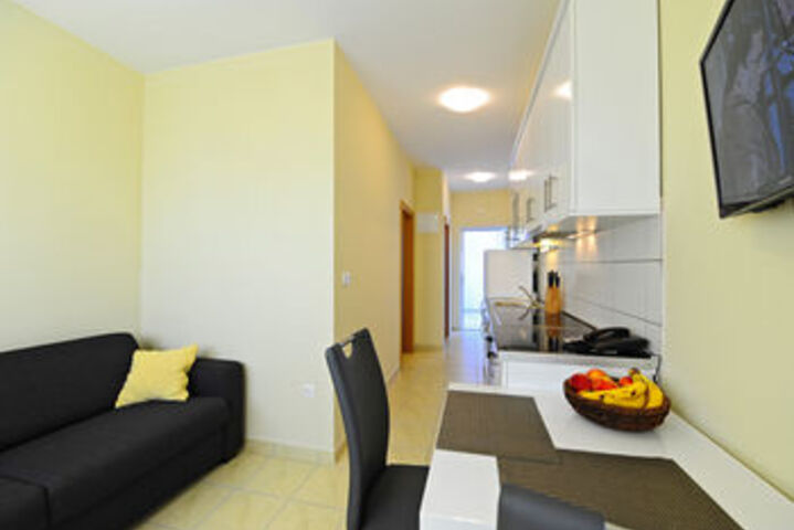 Room 30 of 51