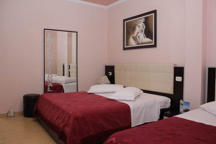Room 6 of 22