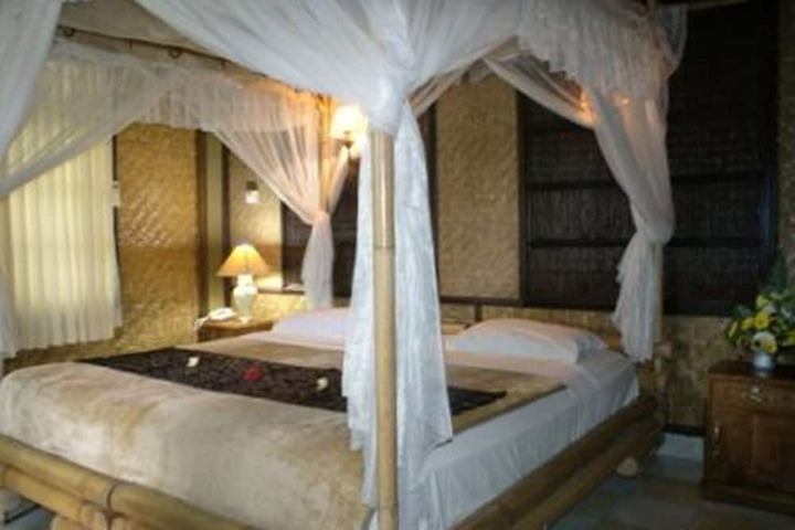 Room 5 of 75