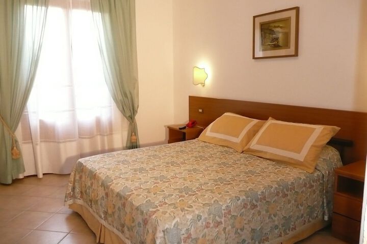 Room 8 of 45